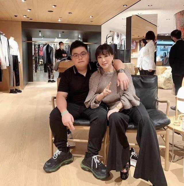 父母都是高颜值明星，孩子却各有各的“丑”法？遗传真是门玄学