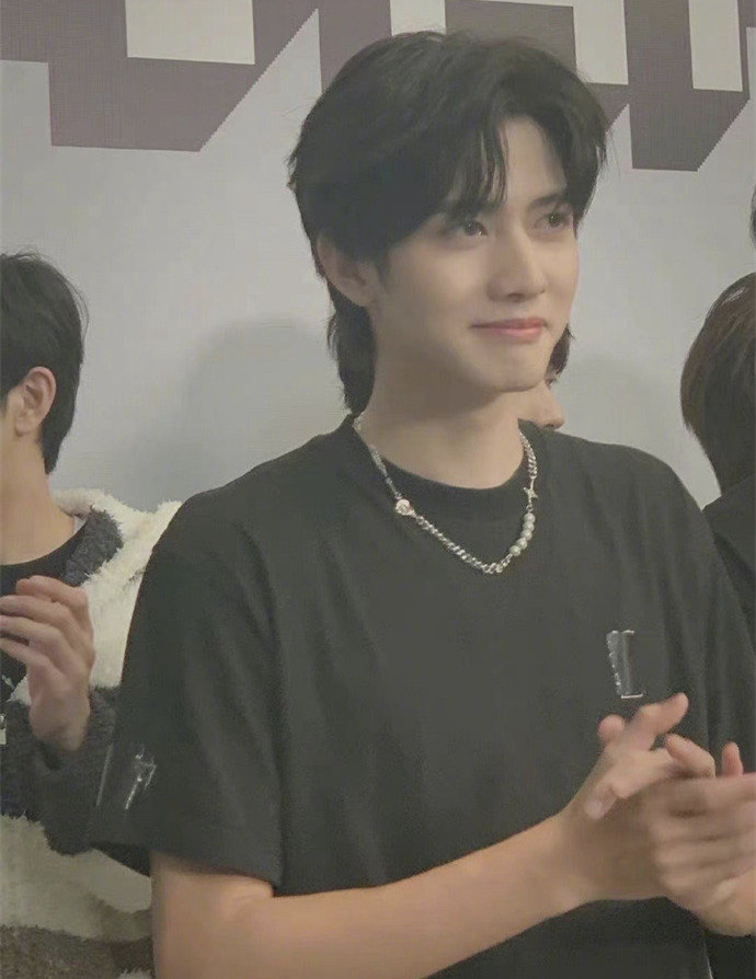 青3创4潜力股预览！翻版宋威龙浓颜出圈，这颜值能火成顶流吗？