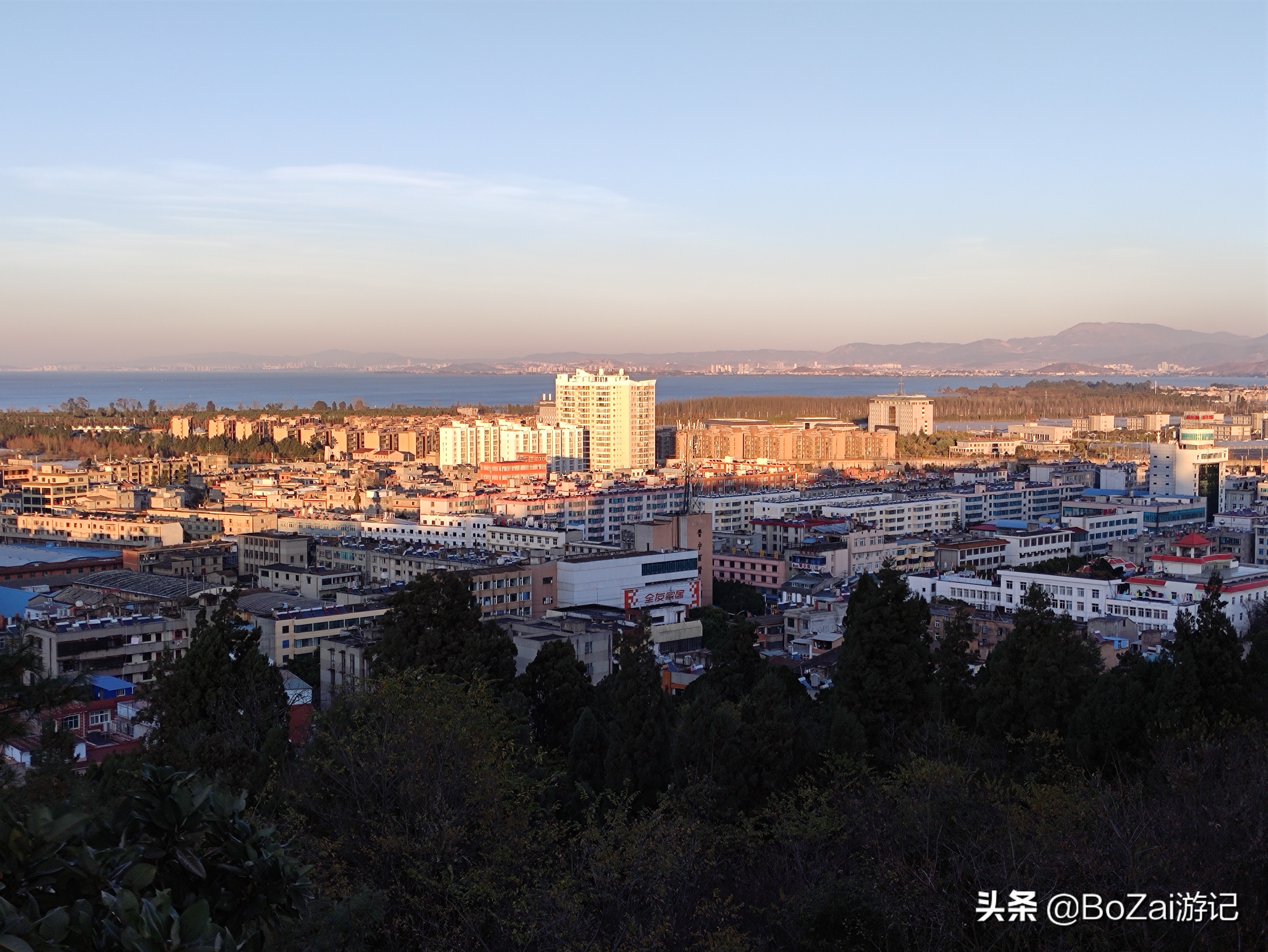 昆明附近风景区有哪些好玩的地方（昆明周边自驾游好风景推荐）