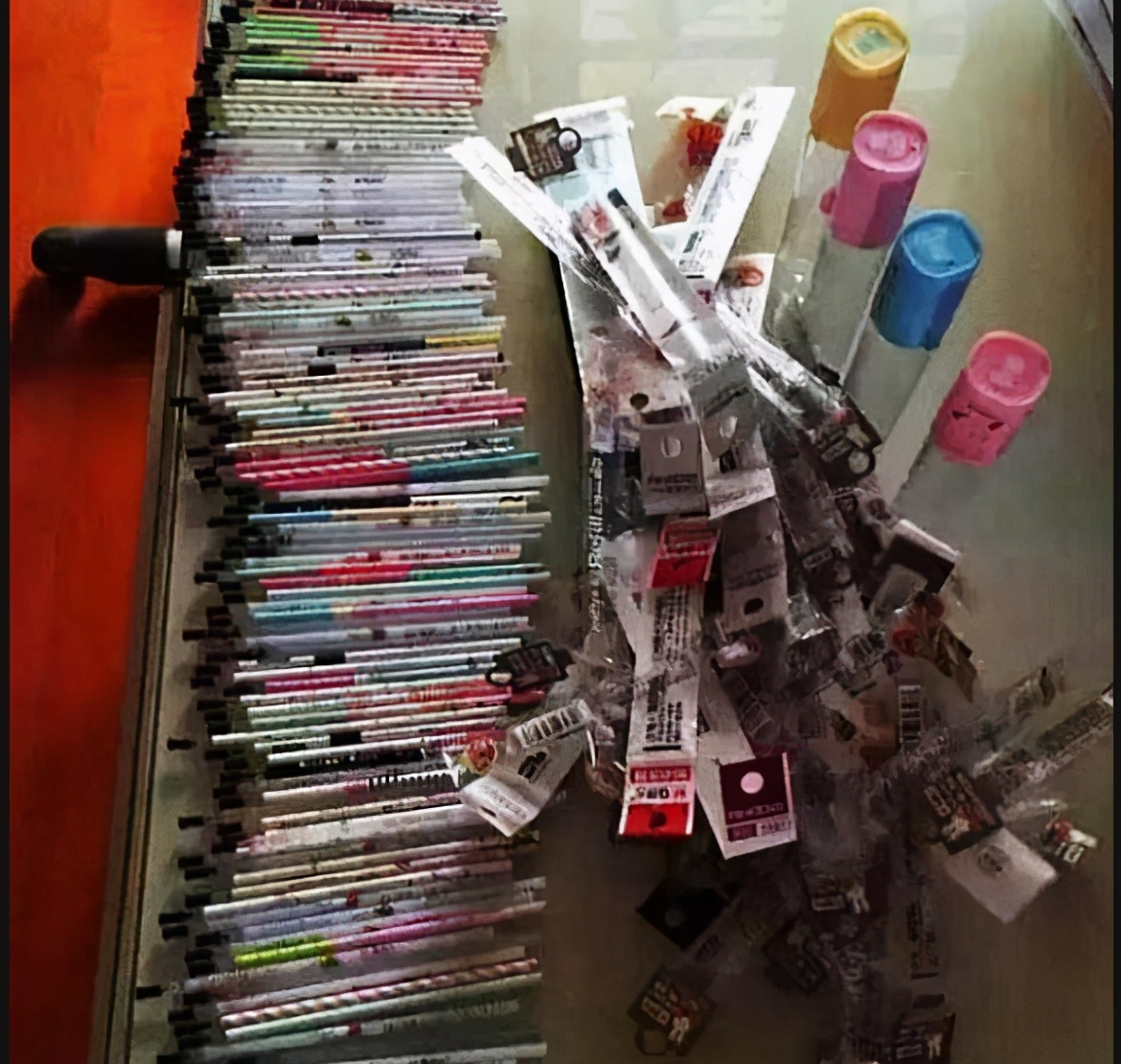 清华女学霸高考分数710，看到了她的抽屉，学生：这才叫学习