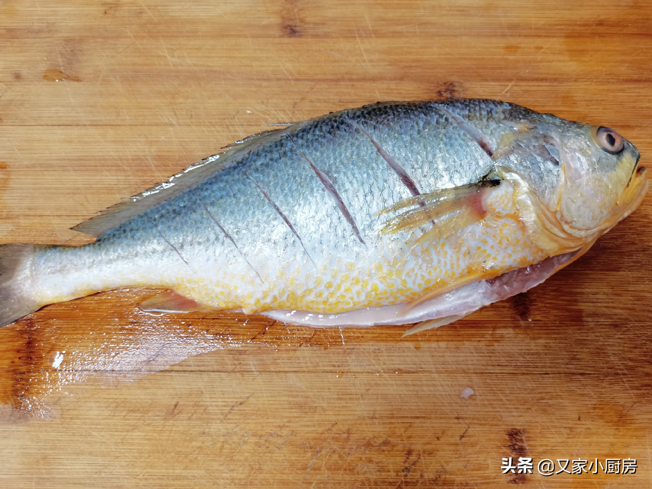 干烧黄花鱼的做法（干烧黄花鱼掌握这几点肉嫩入味还不腥）