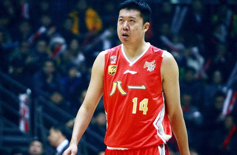 为什么cba不打外援(cba的球队越来越重视外援,为何八一不引进外援?