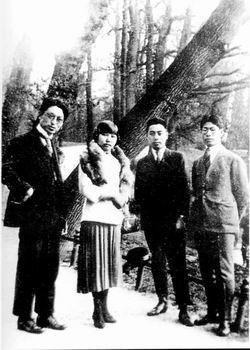 他是周恩来的入党介绍人，毛泽东的顶头上司，后来却成为党外人士