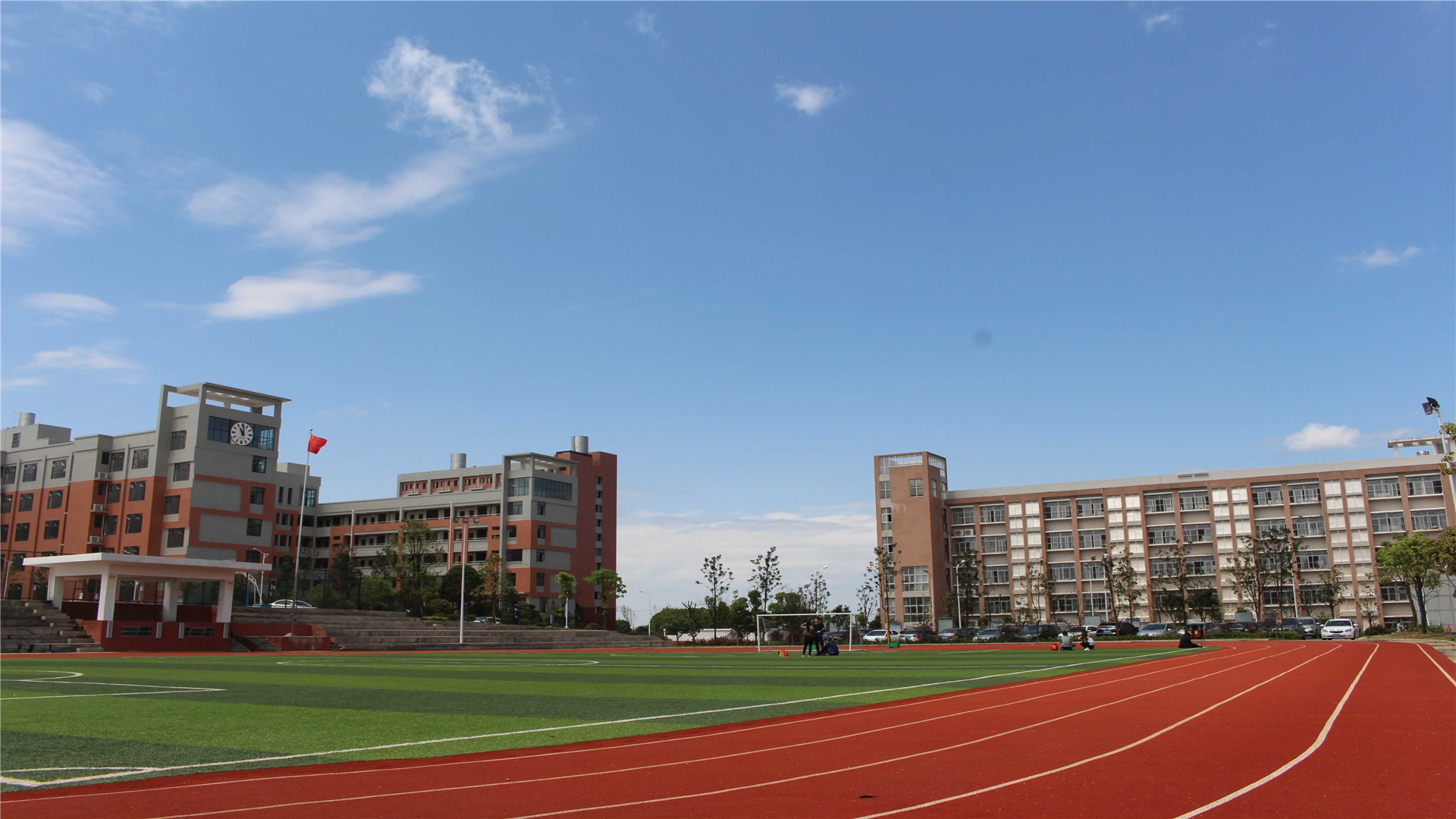 湖南长沙这3所“民办”中学，录取要求高，学费低