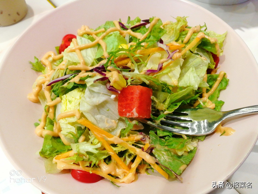 西冷牛排、蔬果沙拉、墨西哥牛肉卷、腓肋牛排，西餐美食推荐