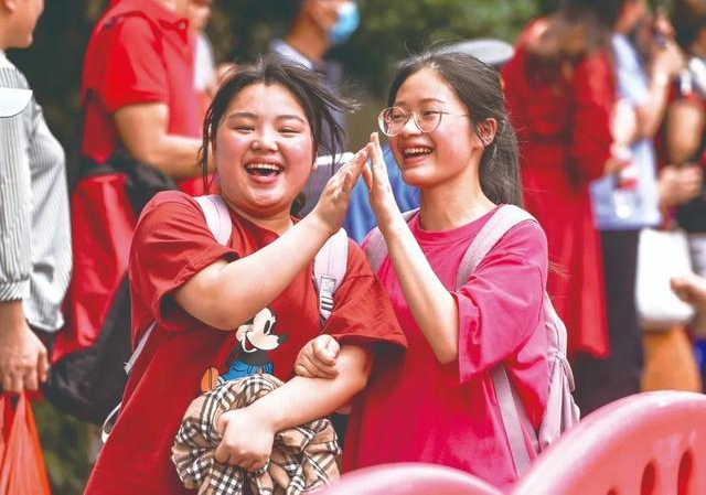 全国各地高考难度对比，哪里是“地狱模式”，河南考生：我太难了