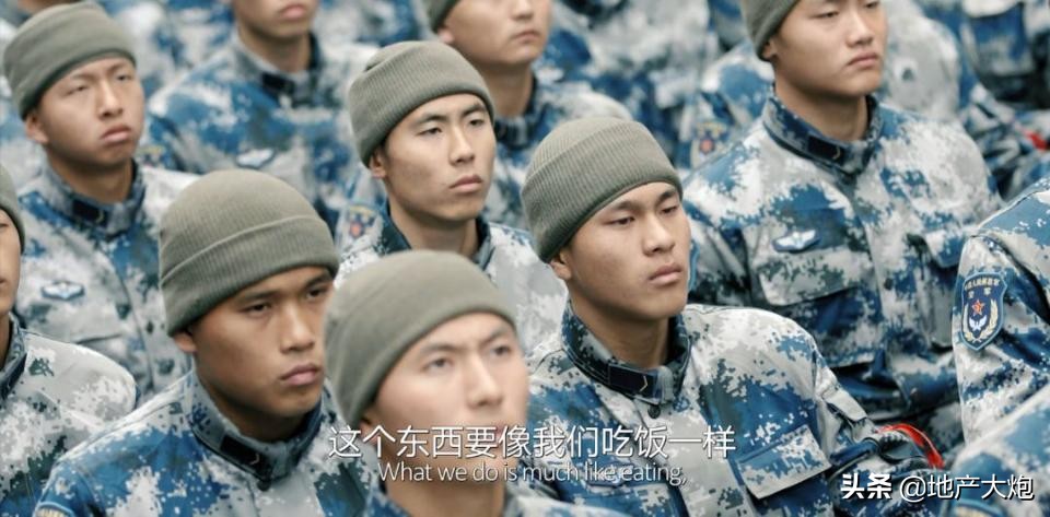 中国当兵的大学生，都是这样度过第一次