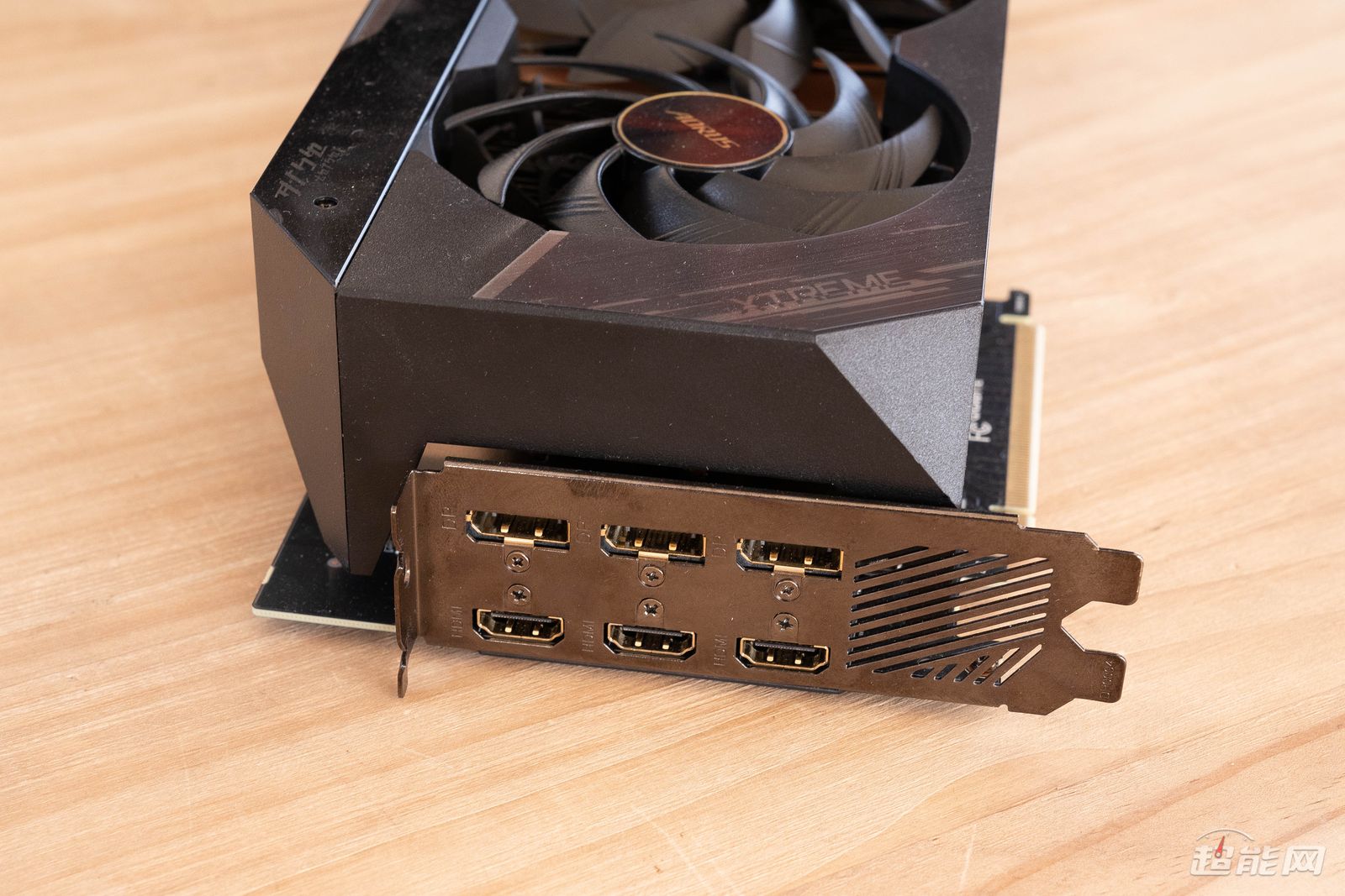2021年度巨献：NVIDIA RTX 3080显卡横评 中