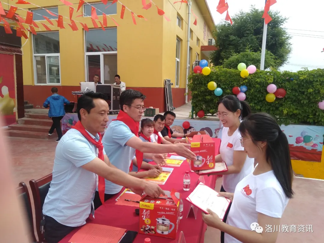 “六一”儿童节，我县各学校庆祝活动精彩纷呈（三）
