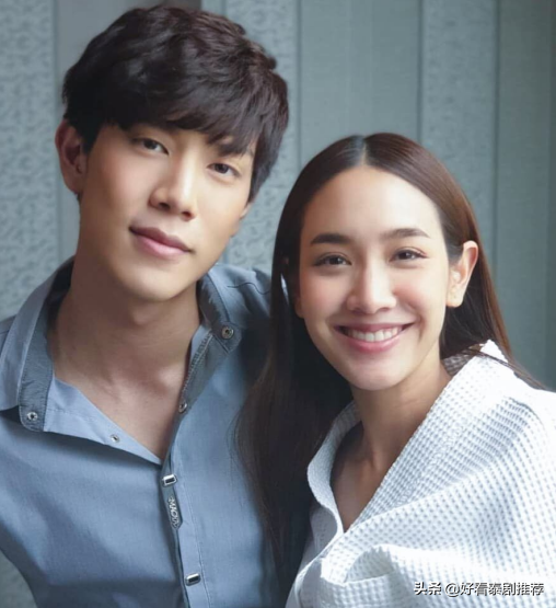 这双胞胎梗是不是让你想到了刚刚热播完的泰剧"戛萨珑花香"还有vill的