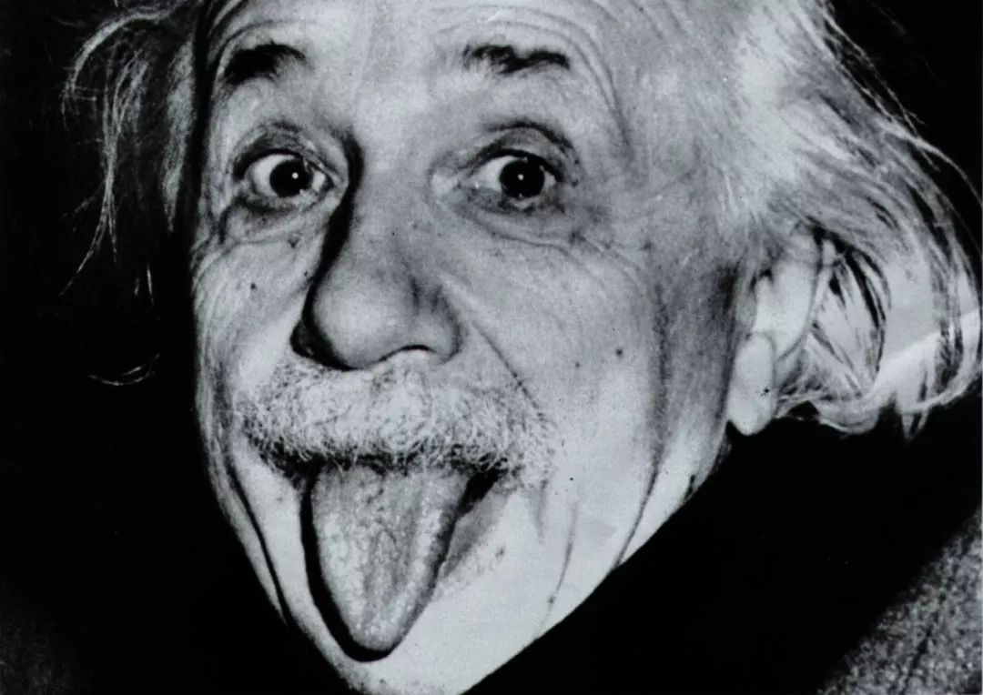 10分钟读懂《爱因斯坦传》：这是一个人所能拥有的最高级的智慧
