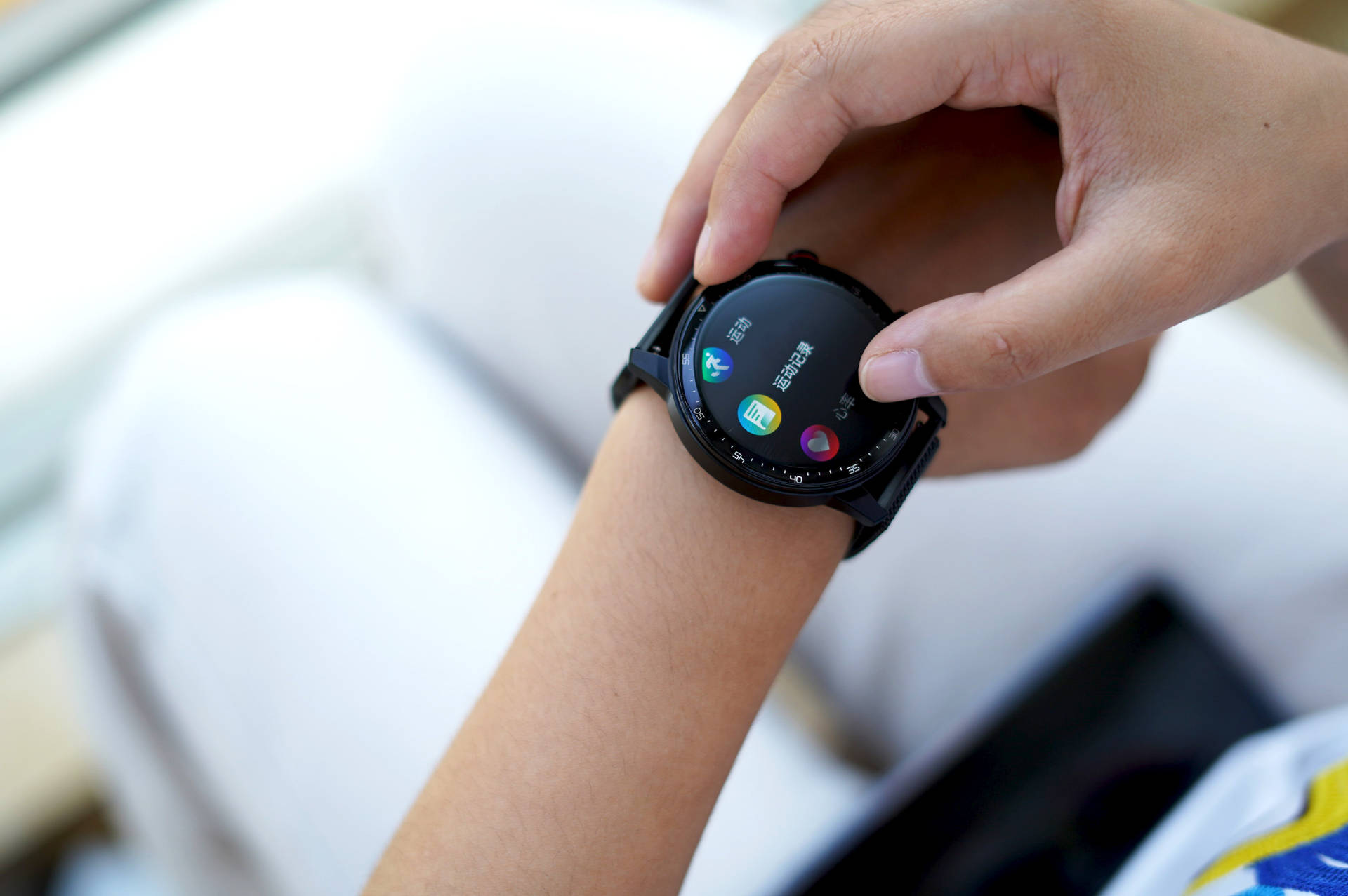 努比亚手表质量怎么样(nubia watch智能手表开箱测评分享) - 青鸟号