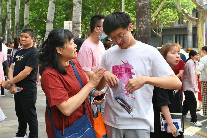 陕西高考语文真题作文（名师谈陕西高考作文题）