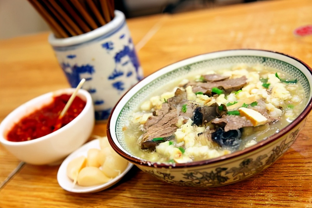 西安的美食能排出前十名么？大家心目中的西安美食是哪些呢？