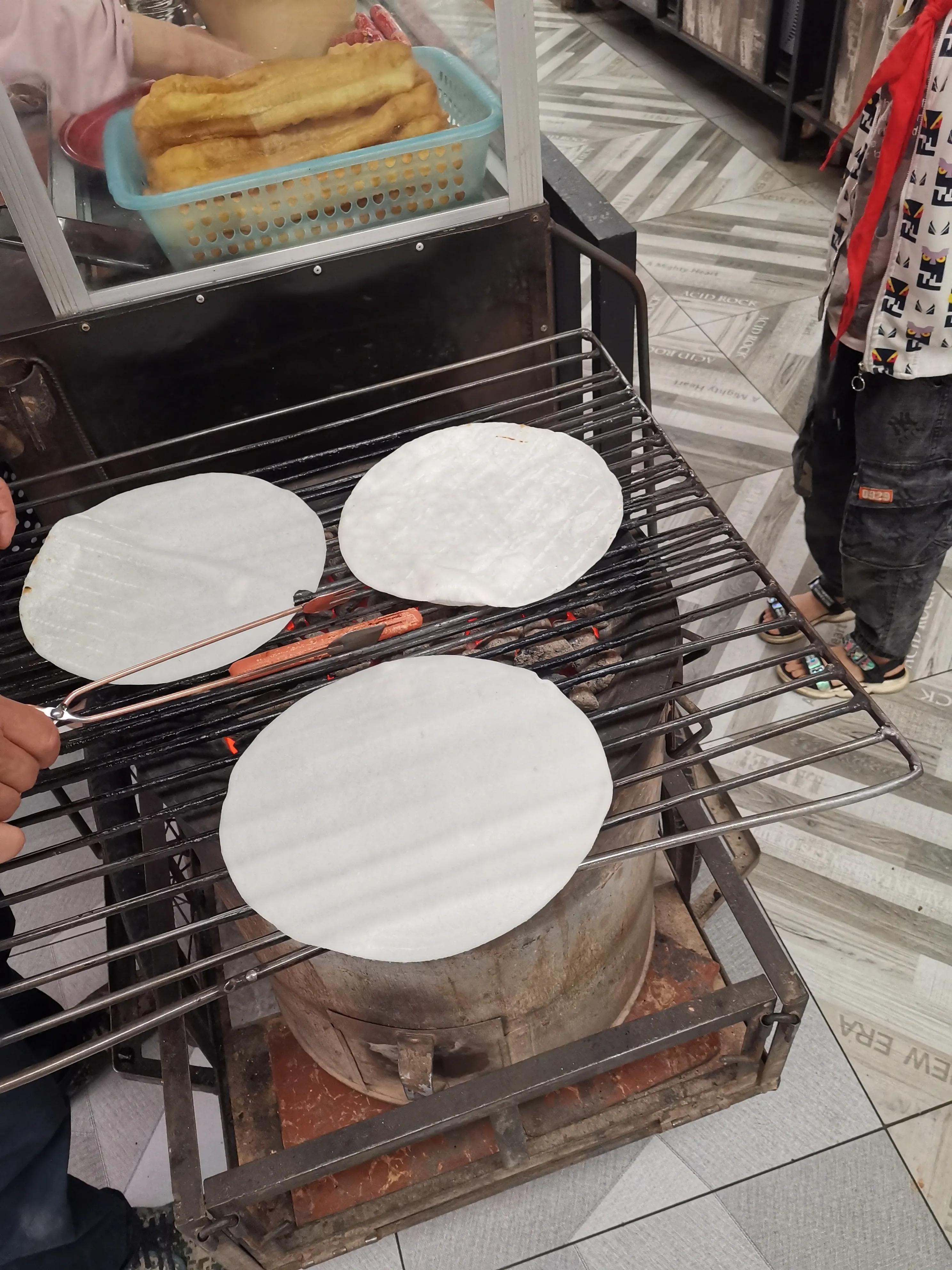 曲靖特色小吃烧饵块曲靖美食小吃