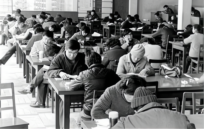 高考恢复后的第1年，高考试卷难度怎么样？最难的根本不是试题