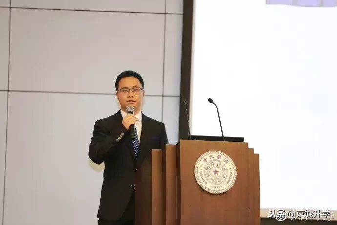 吓人！清华校园最顶尖学霸简历曝光，场面堪比神仙打架！