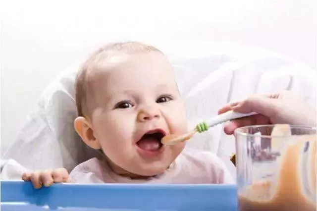 维生素D滴剂,每个宝宝都必须补充?这事可马虎不得