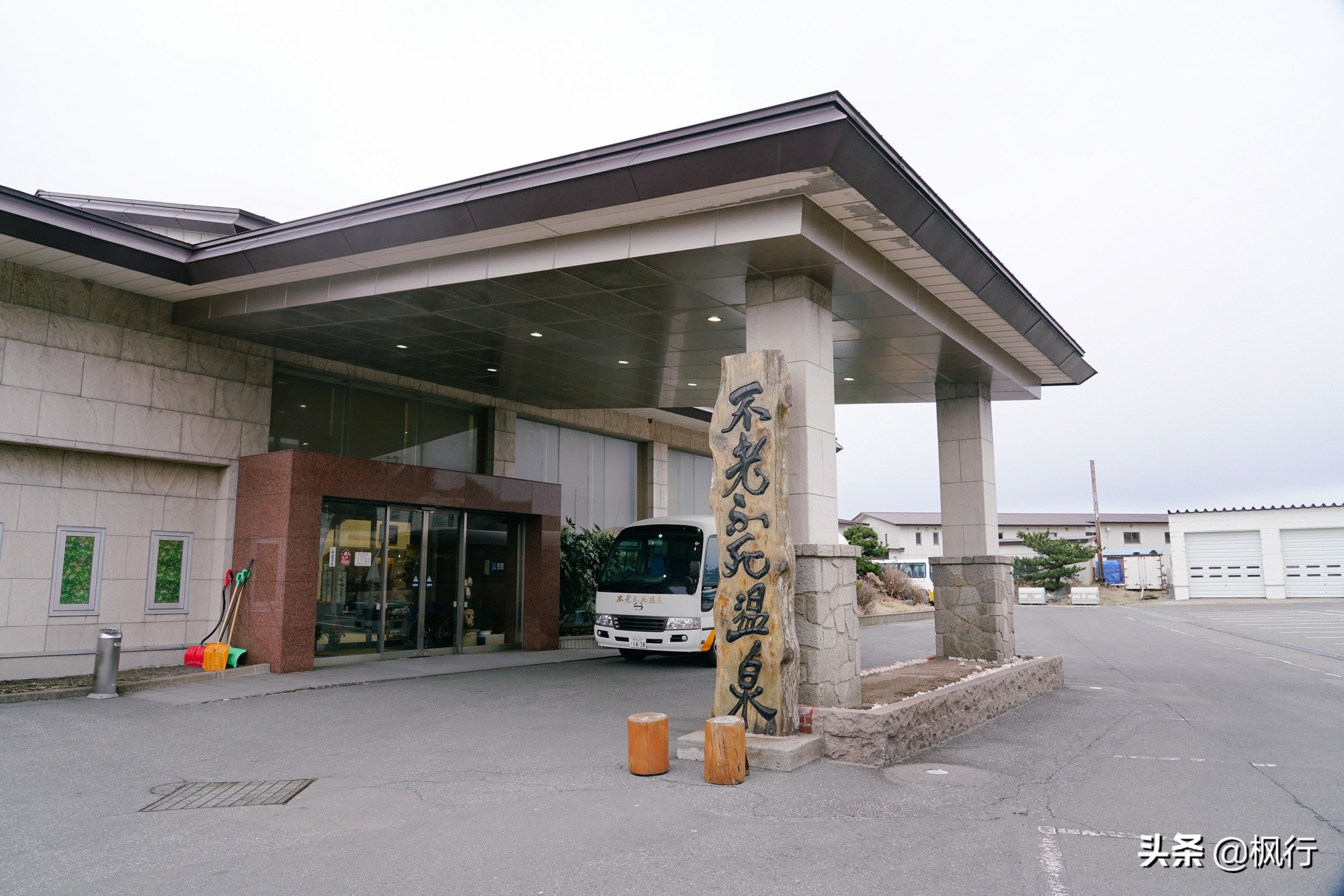 这个日本海边的混浴温泉被称“不老不死”，到底有什么神奇之处？