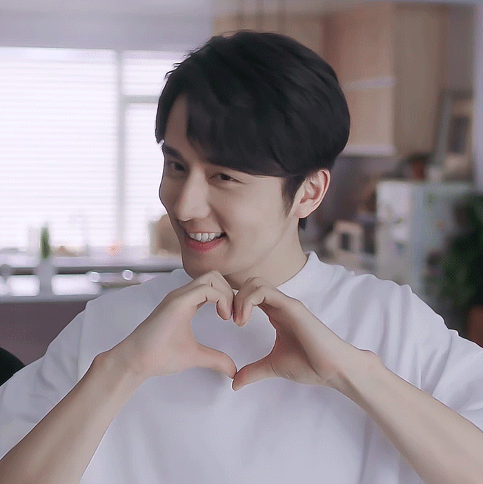 时代少年团3人高考成绩引热议，历届明星分数被扒，张新成厉害了