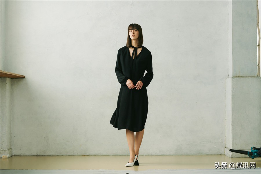 一贯的简约美学，UNIQLO x Theory 联乘系列