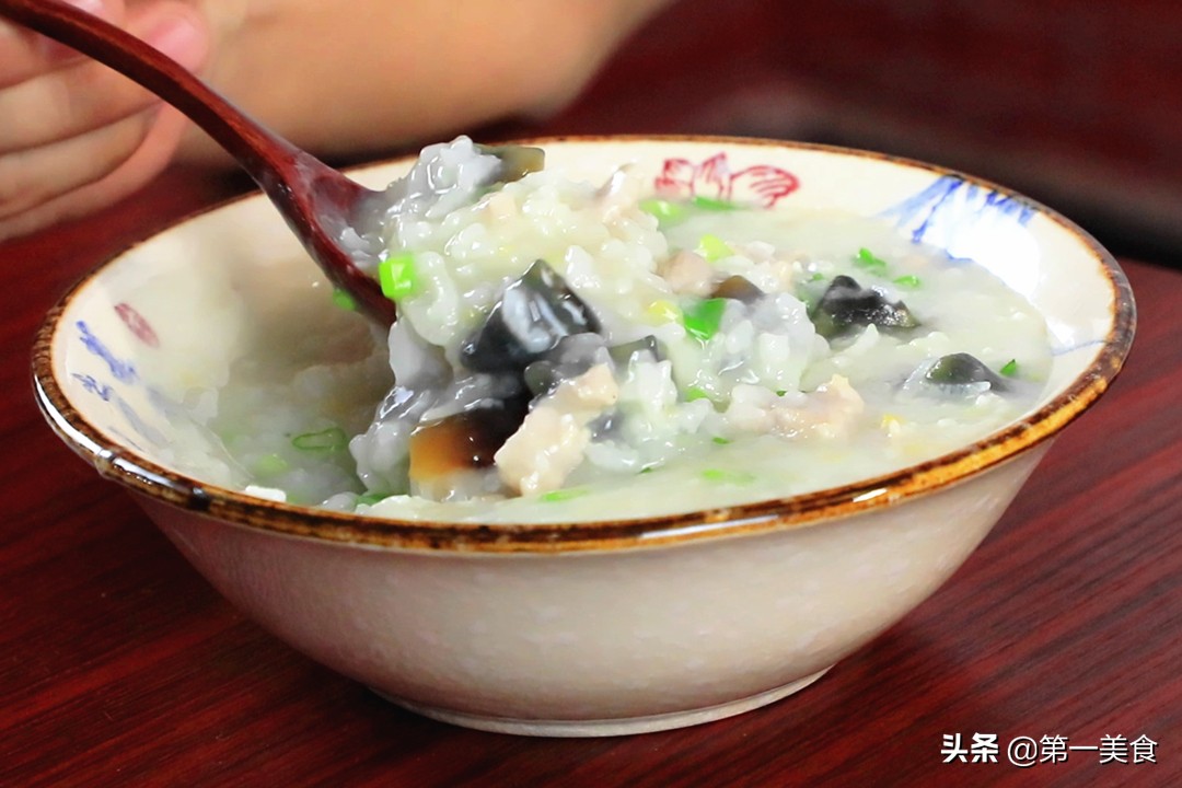 皮蛋瘦肉粥的做法家常,皮蛋瘦肉粥的做法家常視頻