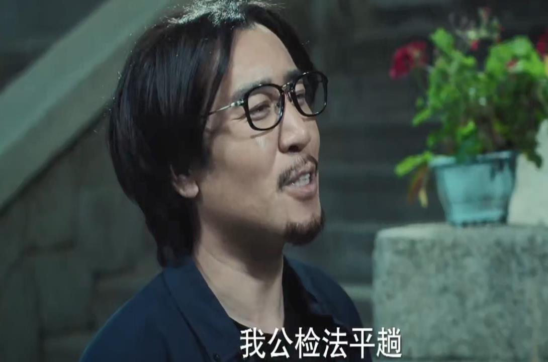 《巡回检查组》首播，30位实力派眼花缭乱，看2集还不够塞牙缝