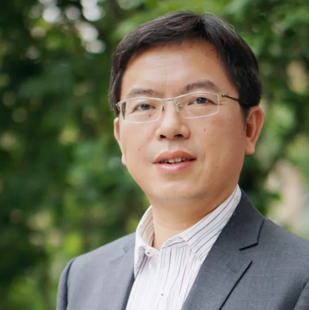 成都东辰高中部来了！首届教师一半以上都是清北名师