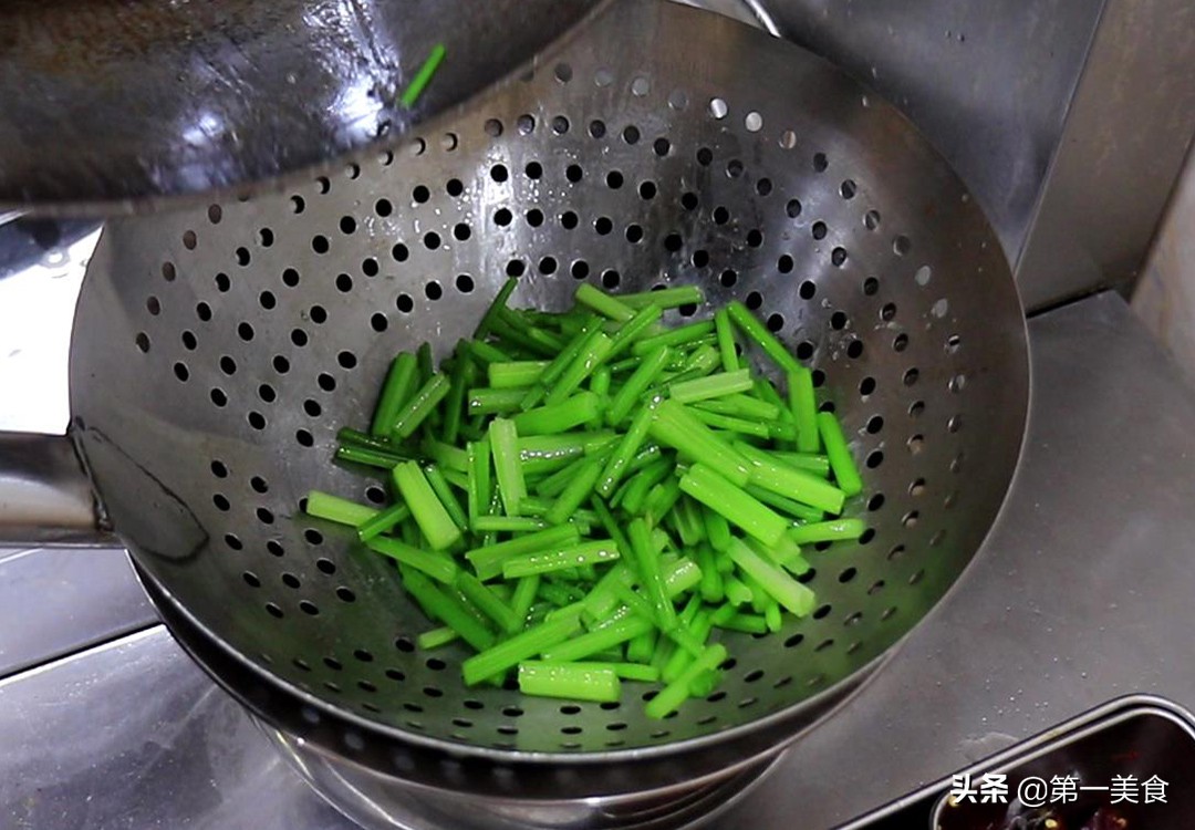 冬季干燥，多吃这6种降火菜，润肺除燥，简单家常，天天吃都不腻