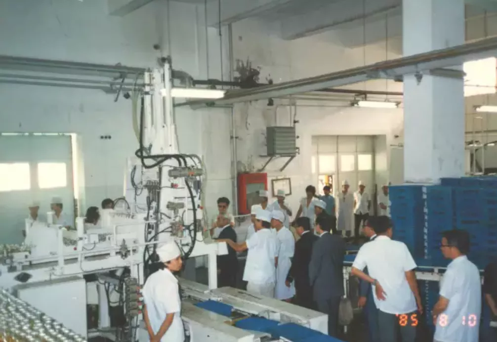 屈辱、重生与崛起：老牌汽水的市场争夺战