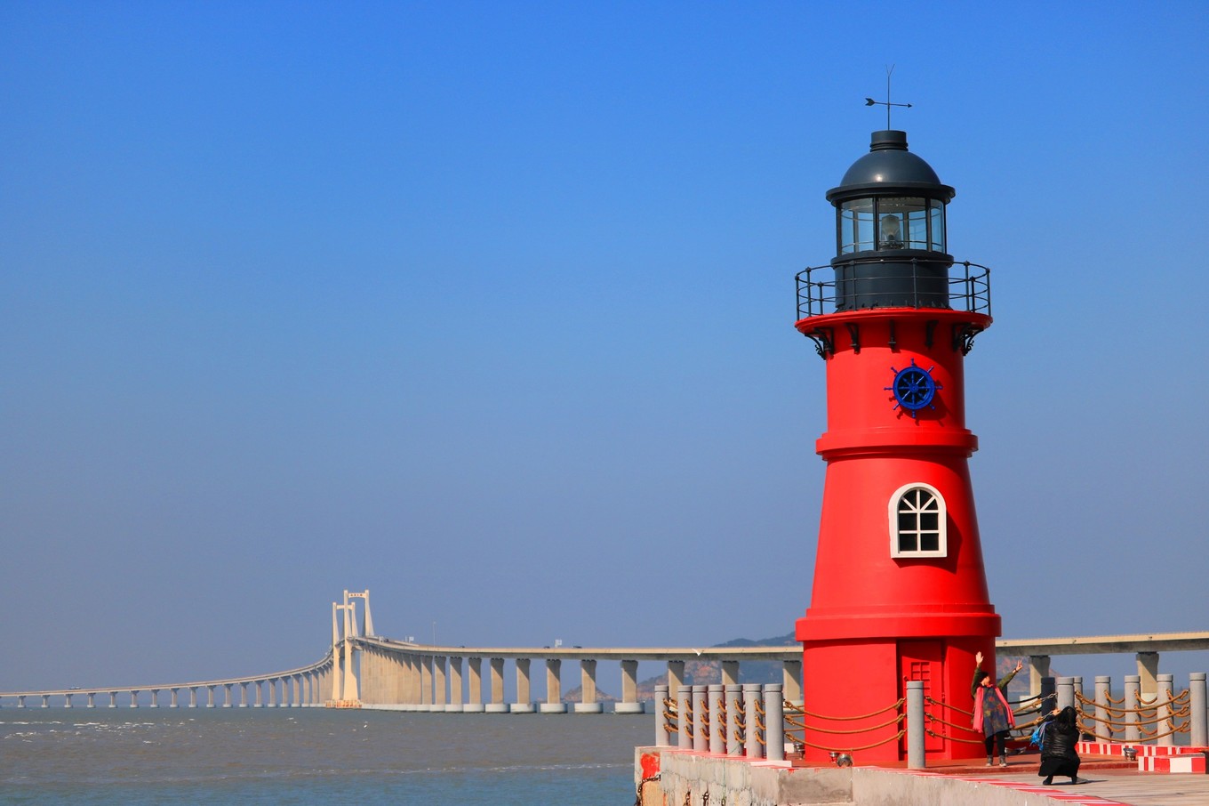 那么环岛看海必选长山尾 灯塔 ,三囱崖 灯塔 ,青澳湾,后花园村