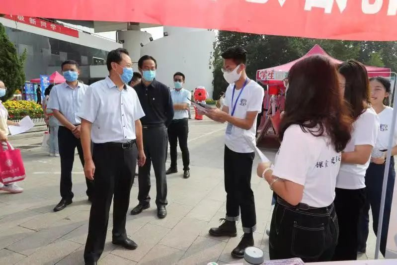 扬帆起航｜北语喜迎2021级本科新生