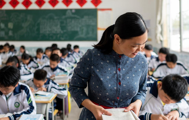 教师岗位有“新调整”，部分教师工资或将上涨，看看有你吗？