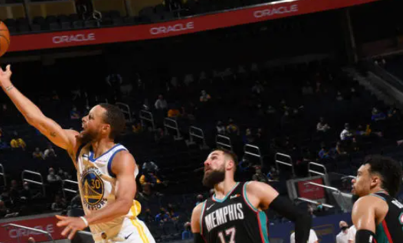 东部雄鹿第一，西部掘金居首！NBA常规赛最终排名火热出炉。