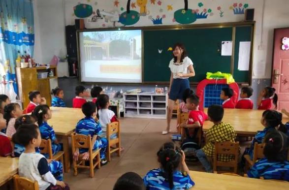 幼师工资条走红，老师吐槽付出和回报不成正比，大家对此看法不一