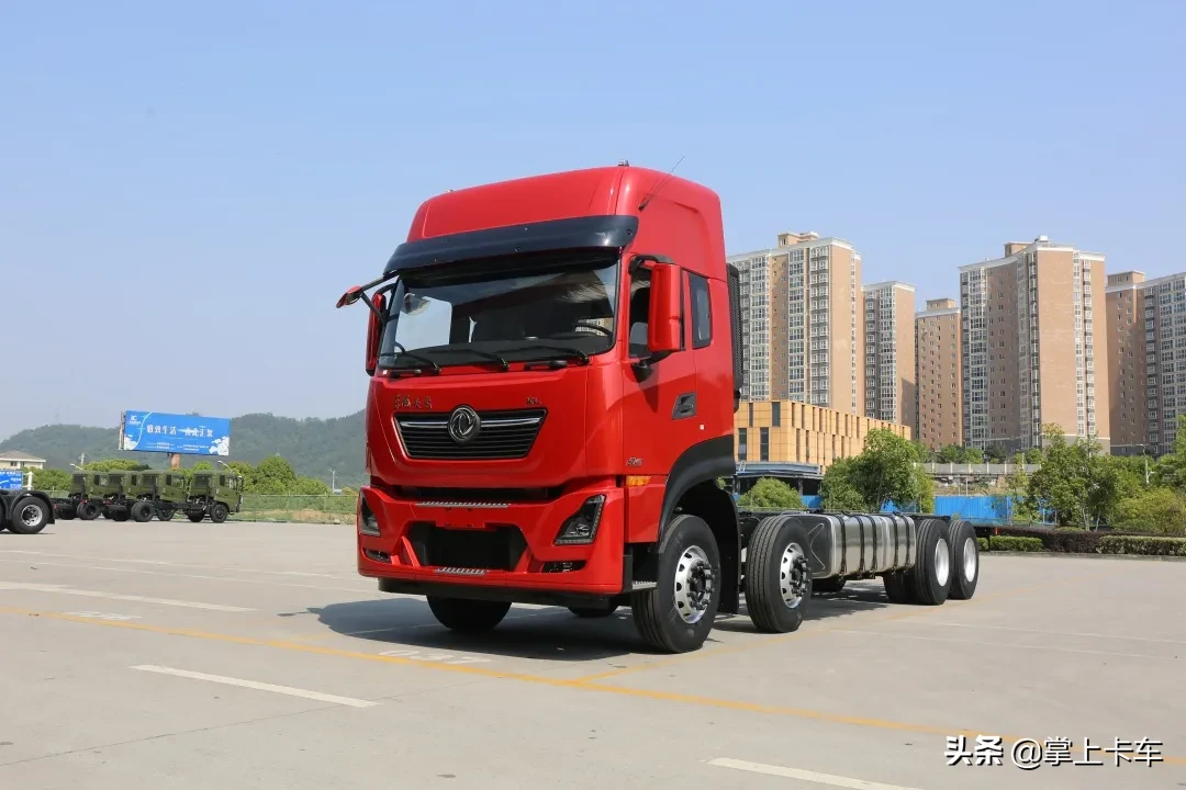 一体式制冷机+56m³大货厢 东风KL牵引车 跑冷链不切割驾驶室