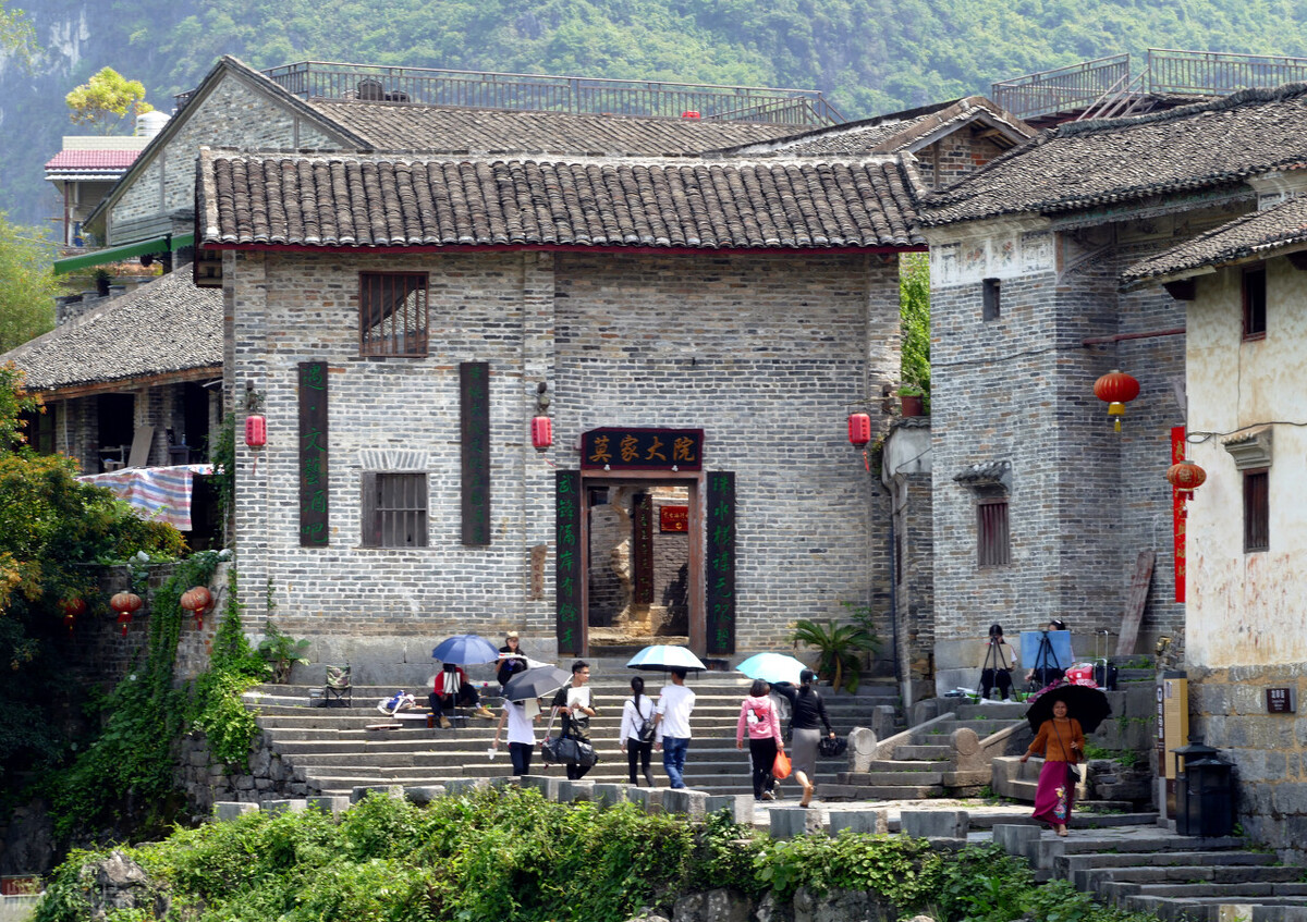 国内十大唯美古镇，各有风情，你最喜欢哪种风格的？
