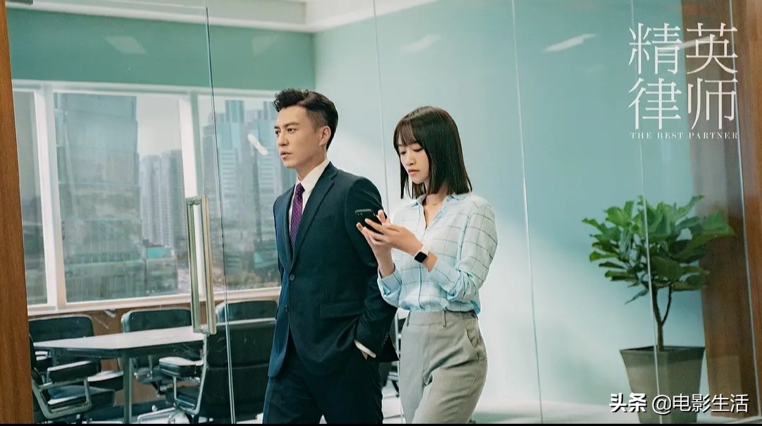 豆瓣评分5.3，《精英律师》致命的伤不止靳东的“装”