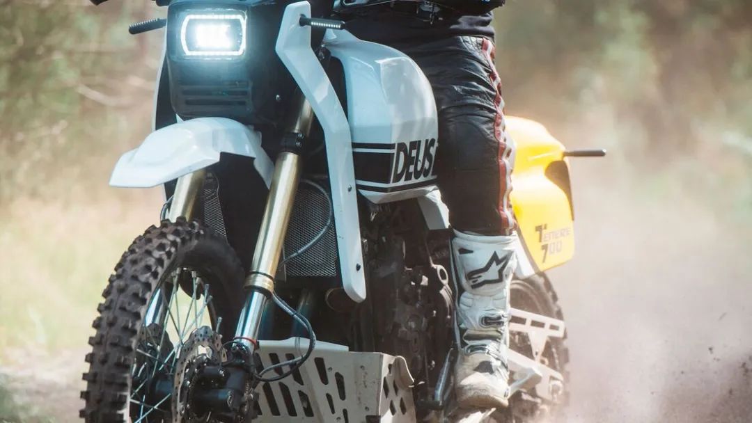 ������Tenere 700����װ��80�����������µ��ִ�������