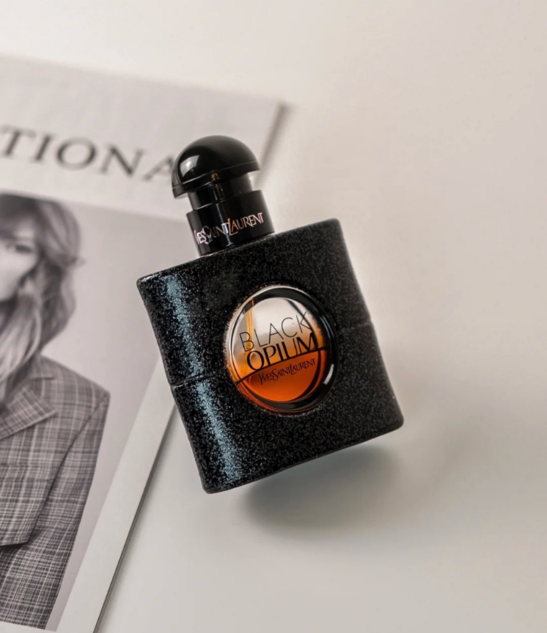 送女生香水你避不开5个选择，范思哲粉钻好闻持久，黑鸦片太甜腻