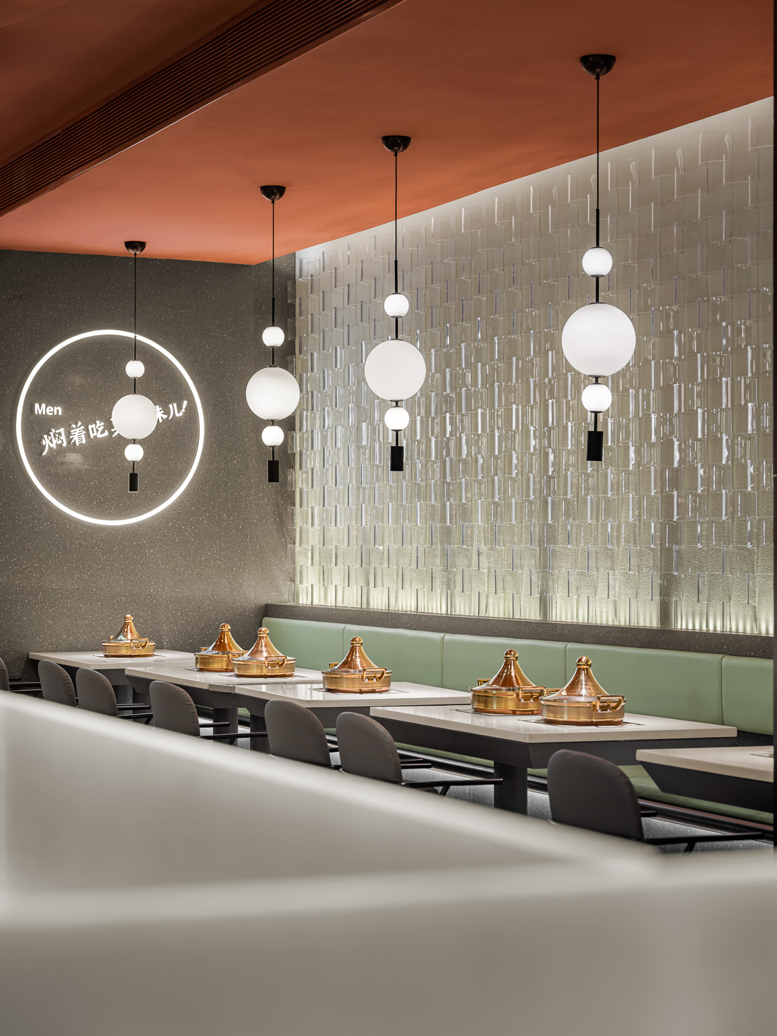 百胜餐饮旗下黄记煌新店升级设计，西安大融城，味蕾大绽放