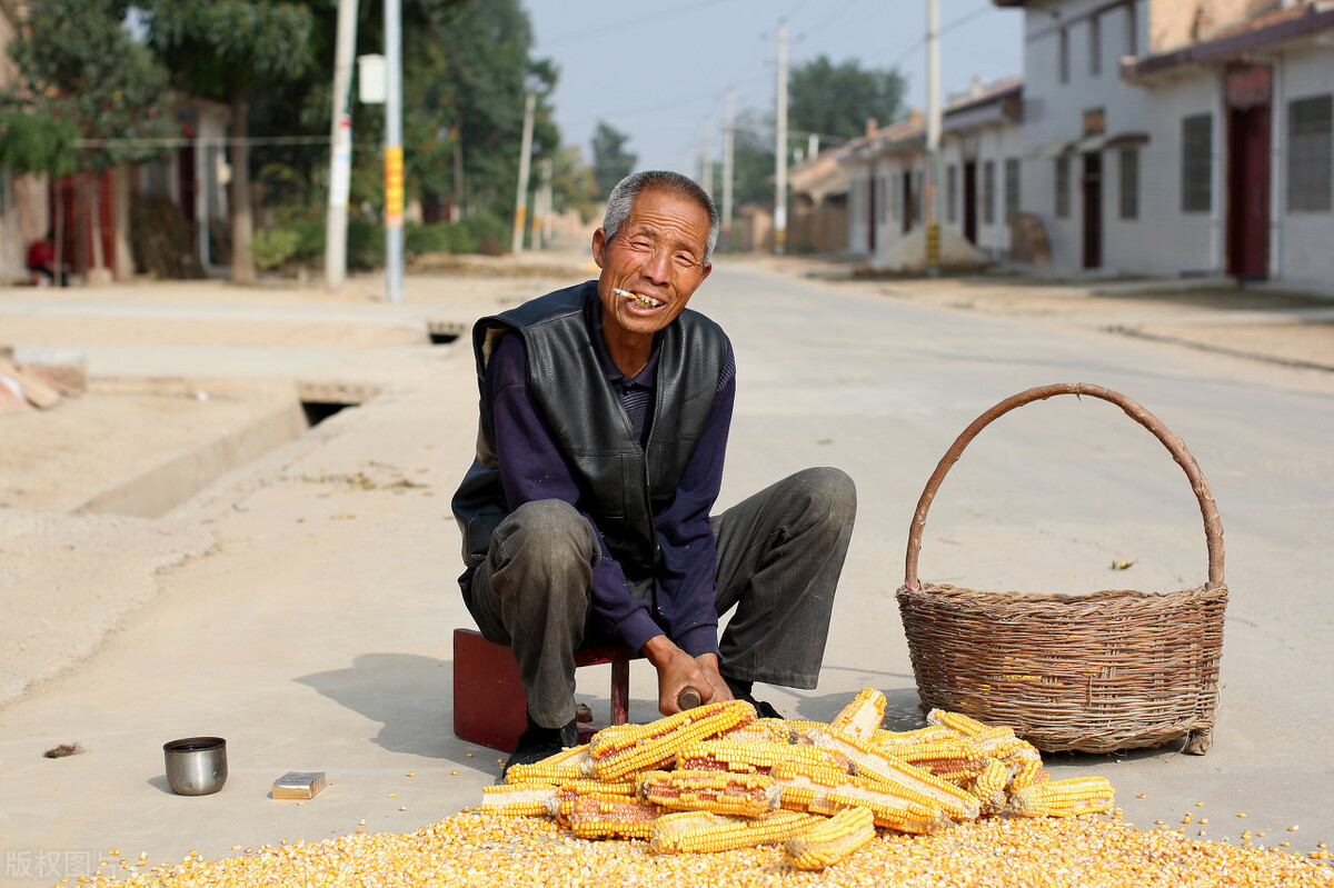 农村60岁以上老人要继续缴纳吗(农村老人满60岁还要交医保吗)--众创