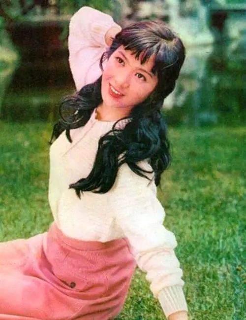 中国8大美人今昔颜值对比，有人整容颜垮，有人优雅老去，差距大