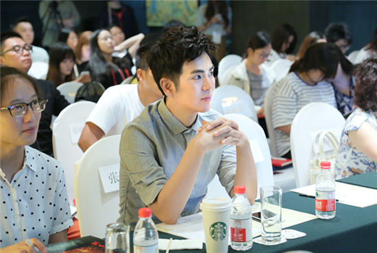 这7位艺人曾经是人民教师，有人浑水摸鱼，有人执教数年受人敬仰