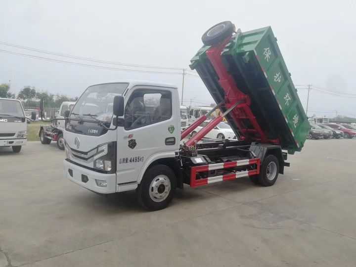 国六环卫勾臂蓝牌车箱可卸式垃圾车