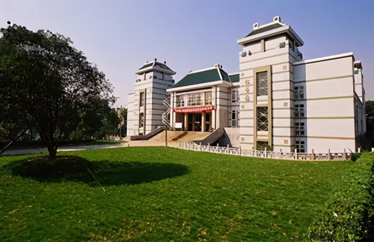 华中师范大学教育学院（2021年华中师范大学教育学复试详解）