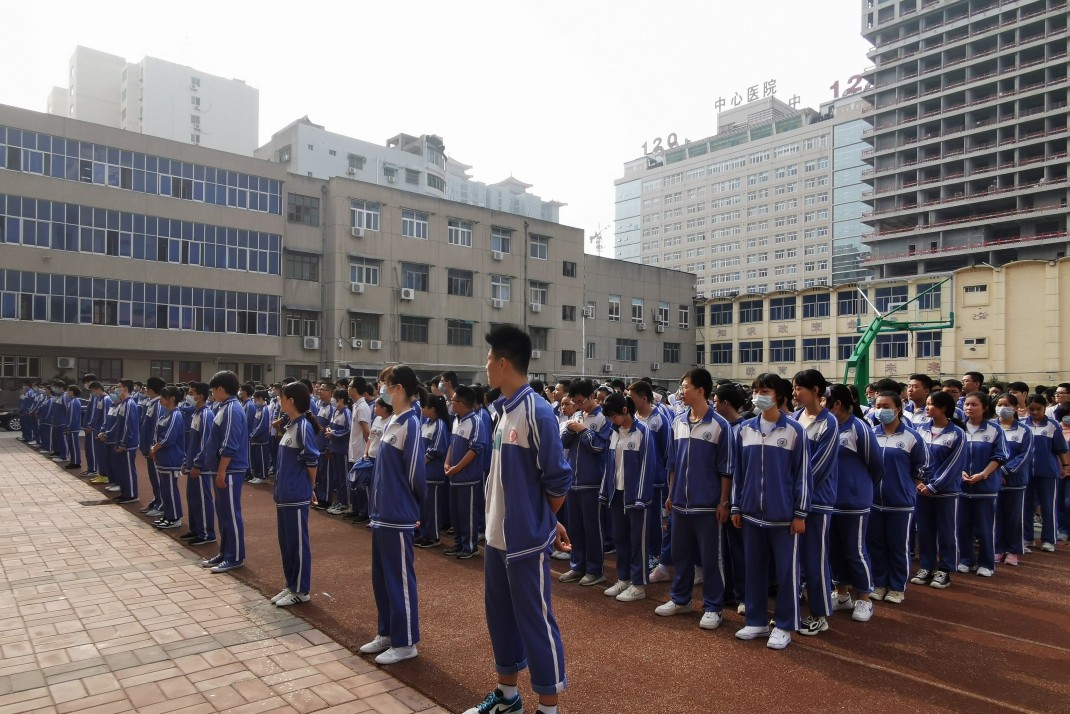 不和别人比高低，只和自己比进步——咸阳渭城中学校长的高考反思