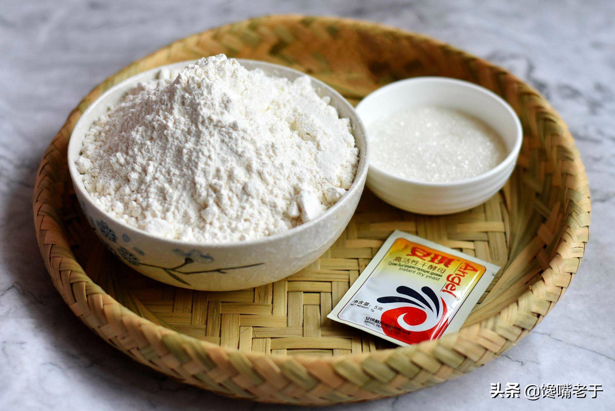 蒸馒头和包子，切记要“三次醒发”，不然出锅后死皮、塌陷还难吃