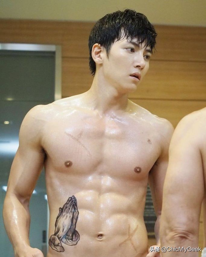 《恶魔法官》池晟大露冰块腹肌！7位律师韩剧男主好身材藏不住