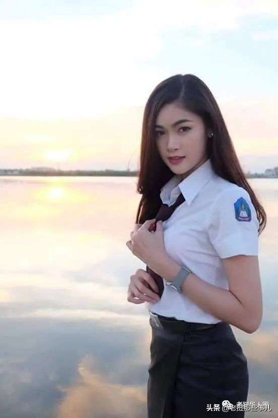 我要去老挝留学！老挝国立大学小姐姐们....太好看了